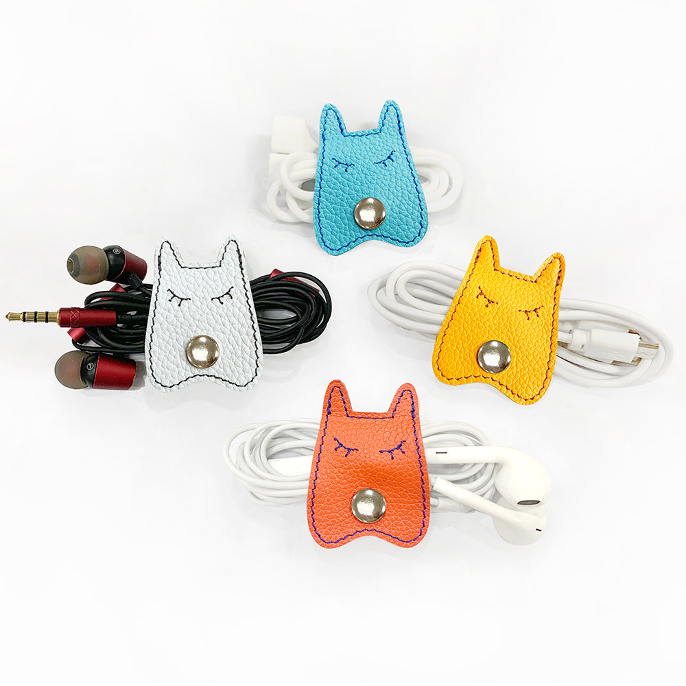 Handmade leather earphone holder/Custom Earbud Case cord / Leather Cab –  DokkiDesign